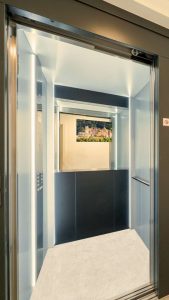 Lift Innen mit Heidelberger Schloss 12032026