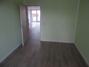 2. März 2018 Wohnung 55, 4 Zimmer mit neuem Laminat005